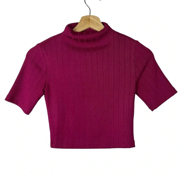 Forever 21 Fuchsia Purple Mock Neck Cropped Short Sleeve Top S - Picture 1 of 3